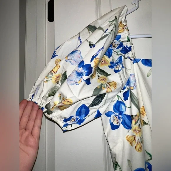 Express Floral Square Neck Puff Sleeve Tiered
Poplin Midi Dress - Picture 9 of 13